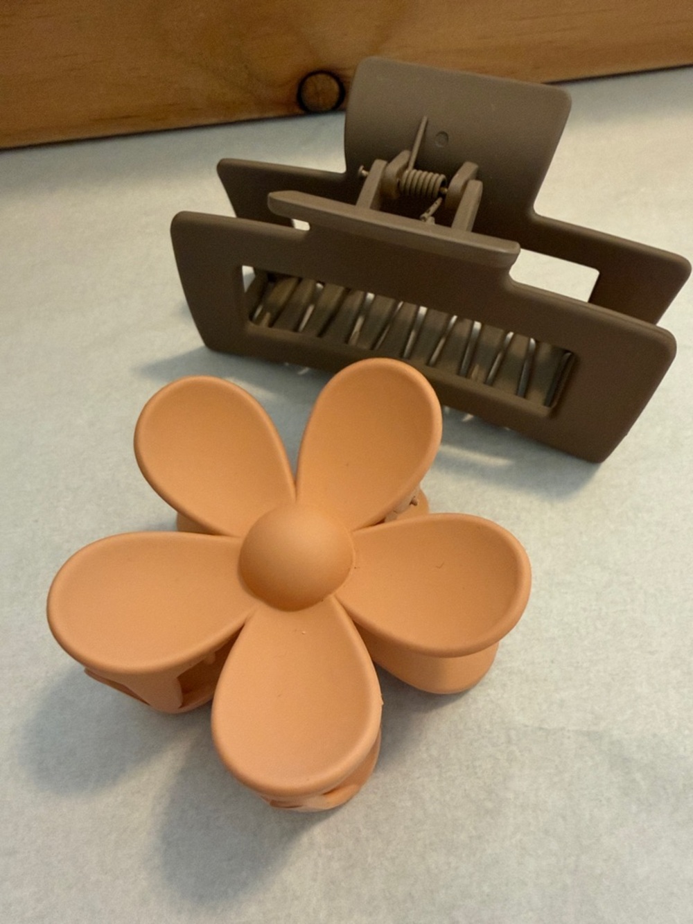 New! 2 Neutral Tone Hair Claw Clips, taupe/tan and peachy/tan